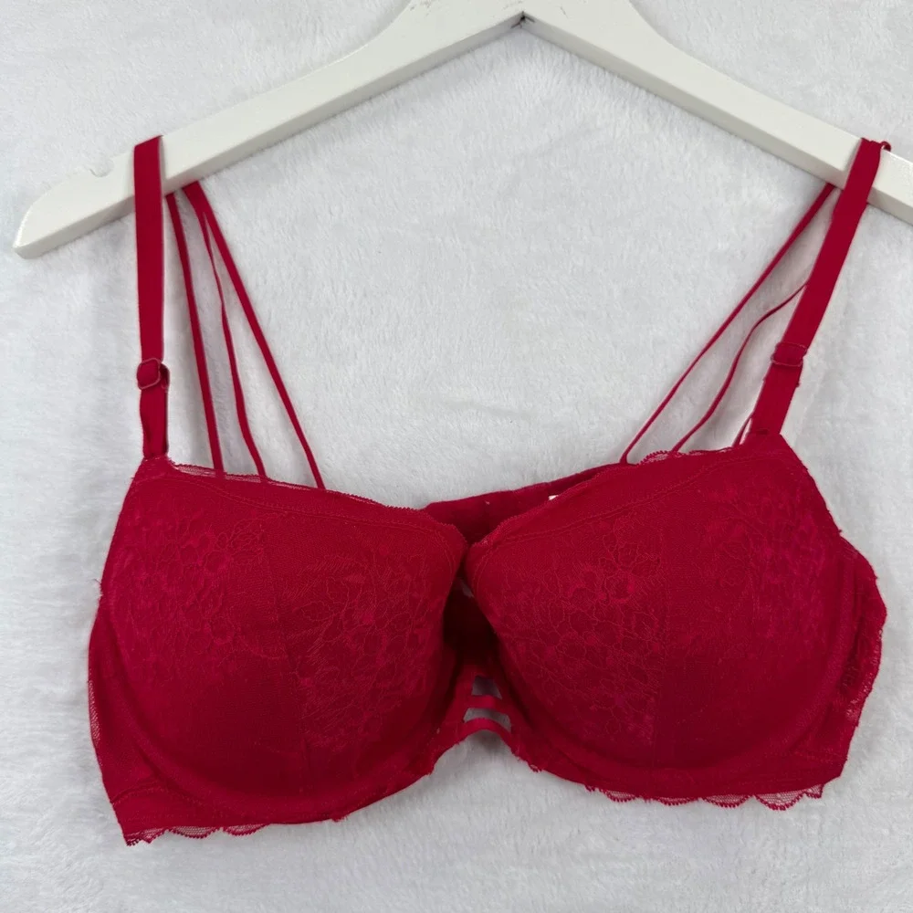 b.tempt'd by Wacoal Red Lace Underwire Padded Bra 36B 953284 Strappy Detail‎